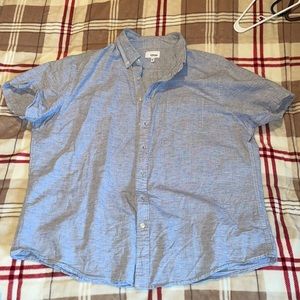 Short sleeve button up